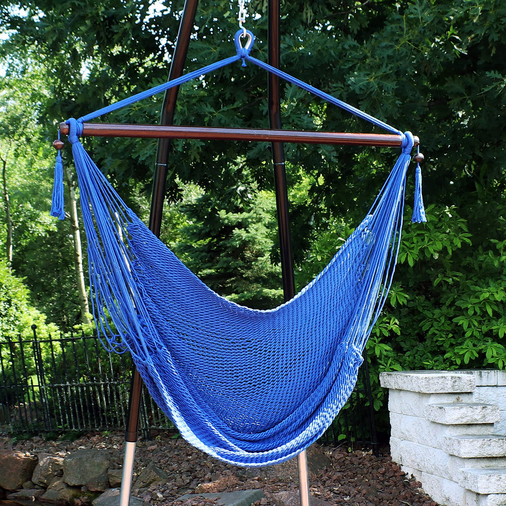 Sunnydaze Decor top loop and hanging point detail showing easy versatile mounting