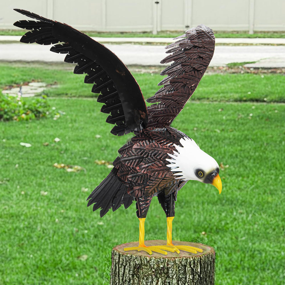 SUNREEK eagle front view showing lifelike pose and garden appeal