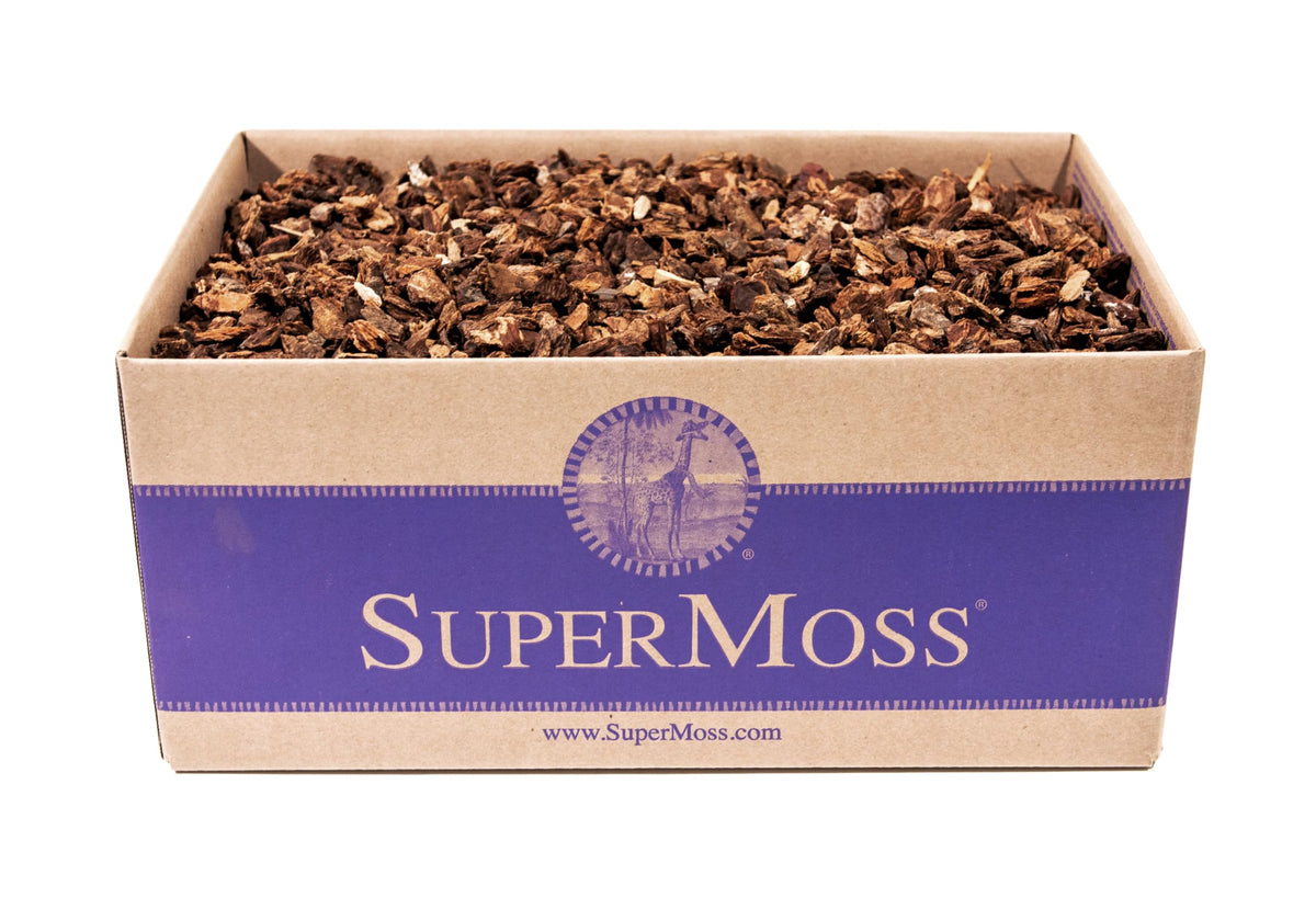 SuperMoss front packaging view showing natural Douglas-fir bark and clear labeling for healthy root aeration