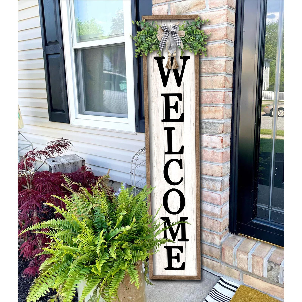 Surfapans front view showing white welcome sign and clear greeting