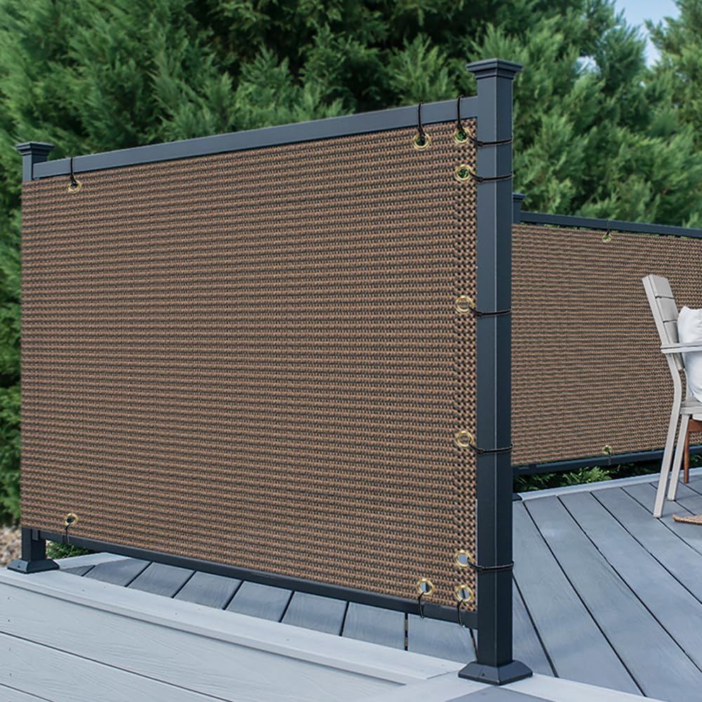 TANG attached to pet kennel reducing external triggers and calming animals