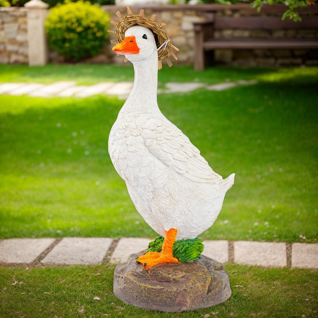 Teaeeno duck front view showing lifelike pose and curb appeal