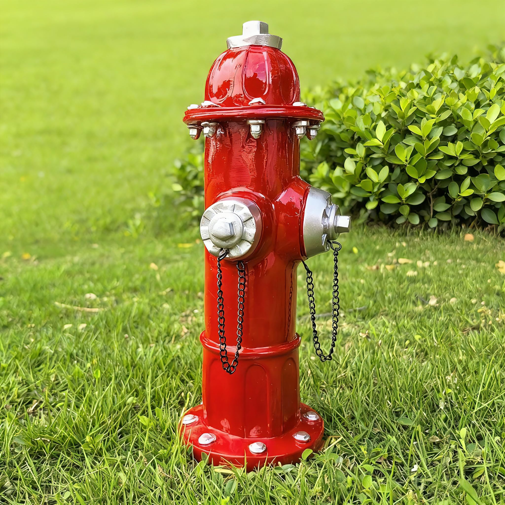Teaeeno hydrant beside small dog showing proper training scale