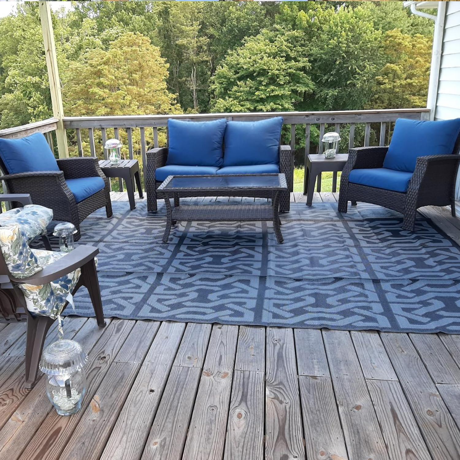TECOSARA lifestyle patio scene illustrating cohesive style and durability