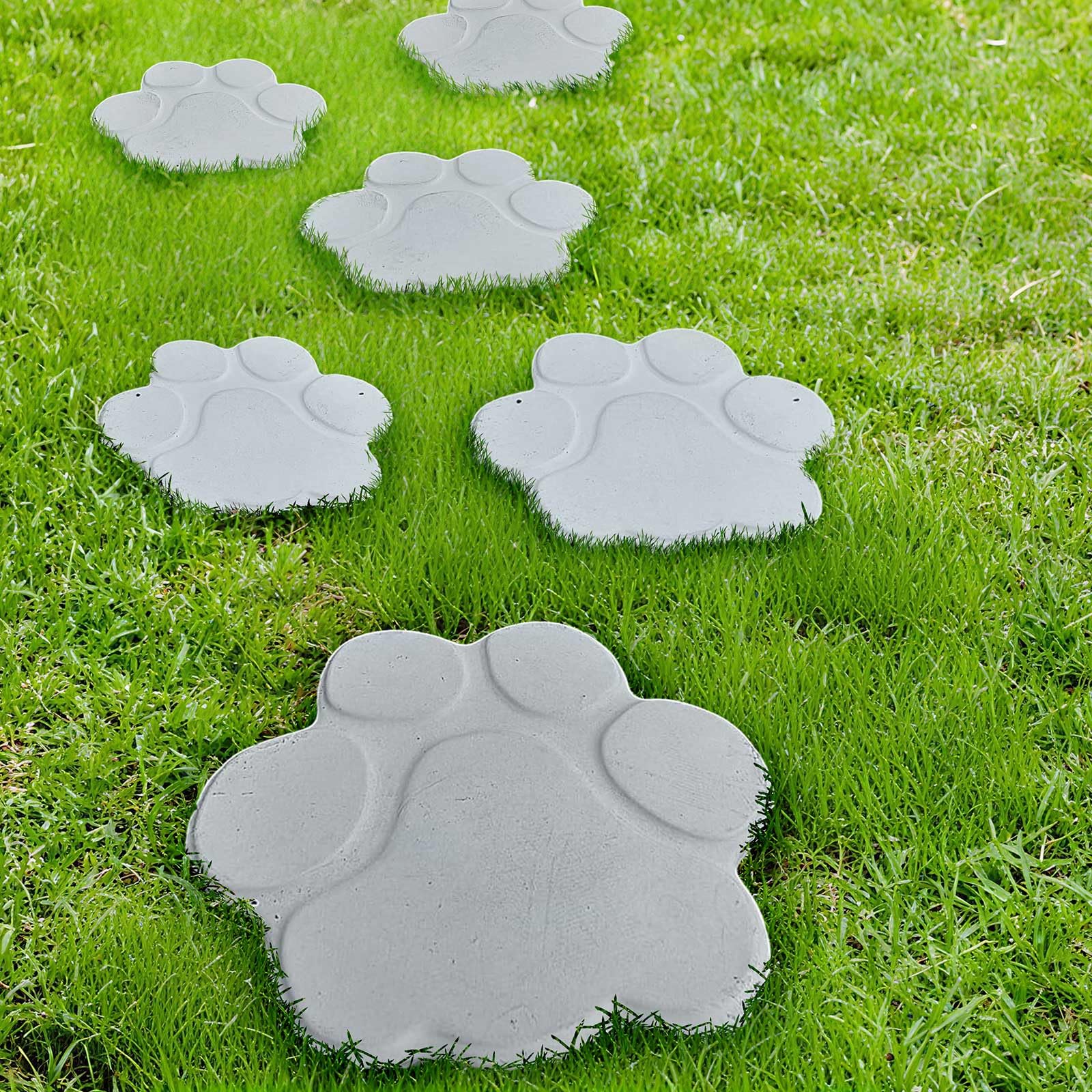 Threlaco finished paw pavers integrated in a garden path for attractive walkway benefit