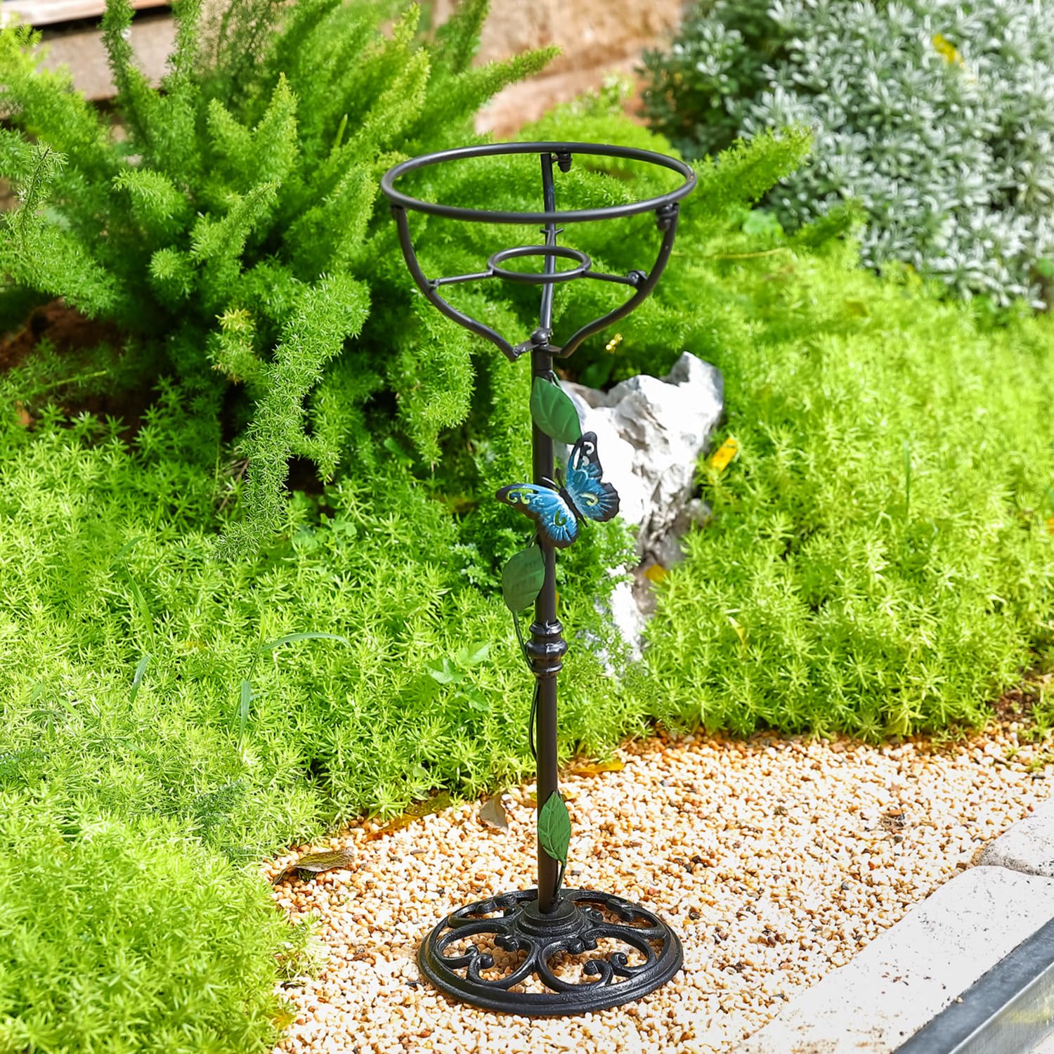 TICKCACY cast iron base and U-shaped pegs showing stability for outdoor use