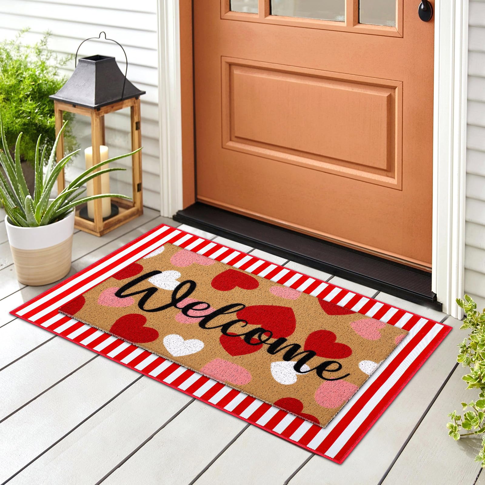 Tinideya layered mats on porch creating warm, stylish seasonal decor