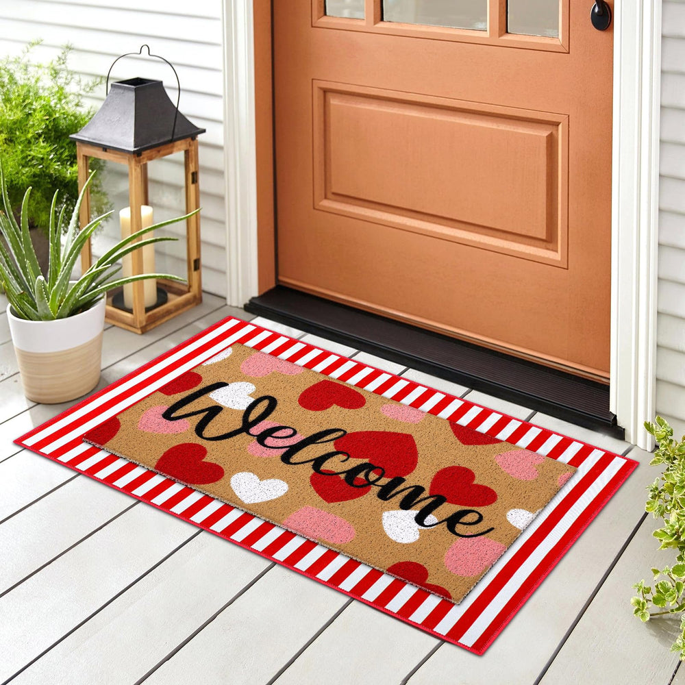 Tinideya layered mats on porch creating warm, stylish seasonal decor