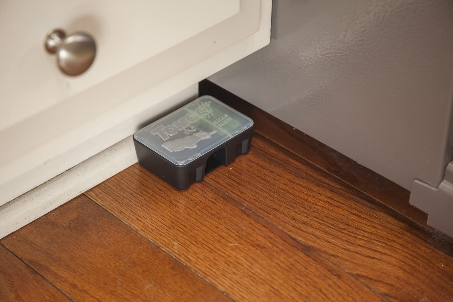 Tomcat opened station revealing bait block for simple visual verification