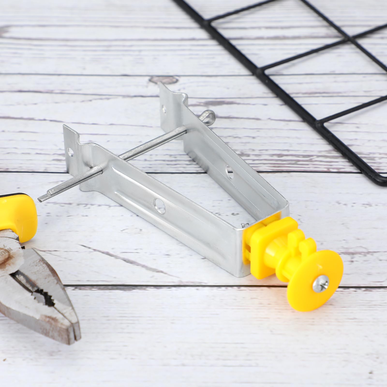 Hand holding Tondiamo extender for scale showing compact durable design