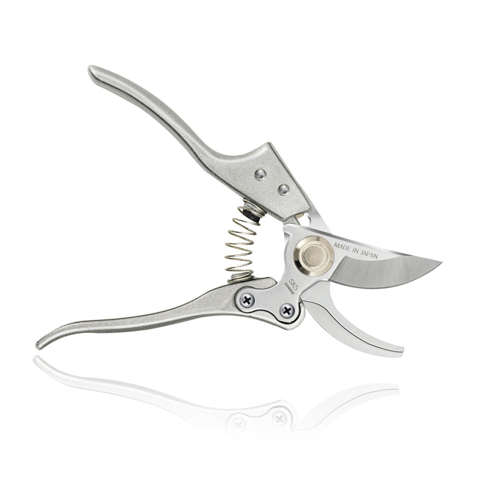 TONMA JP front view of TP-1 shears showing compact, balanced design and precision