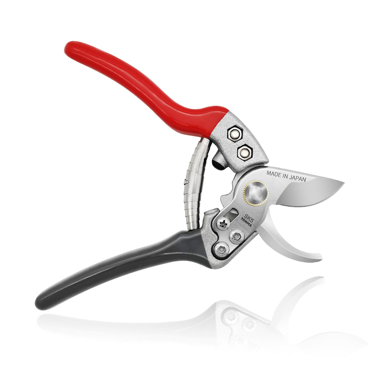 TONMA front view of TP-3 pruners showing compact form and precise alignment for reliable cutting