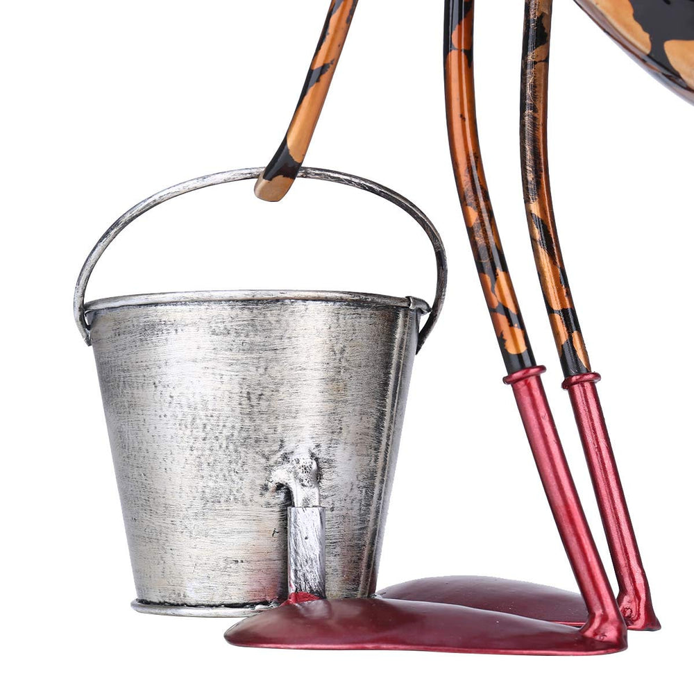 Tooarts ant next to household objects to show size and tabletop suitability