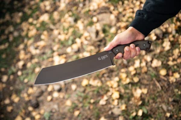 Tops El Chete full extended tang exposing strength and durable construction
