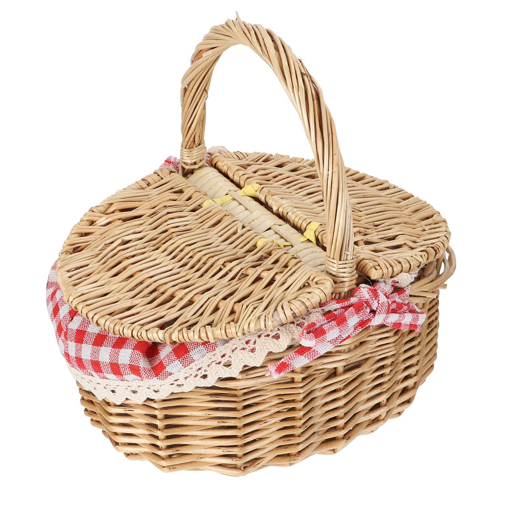 Toyvian basket holding lunch containers demonstrating organized outdoor dining