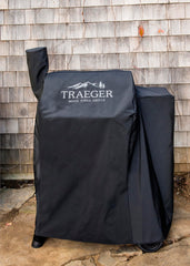 Traeger BAC503 fitted on Pro 575 outdoors demonstrating easy protection and quick removal