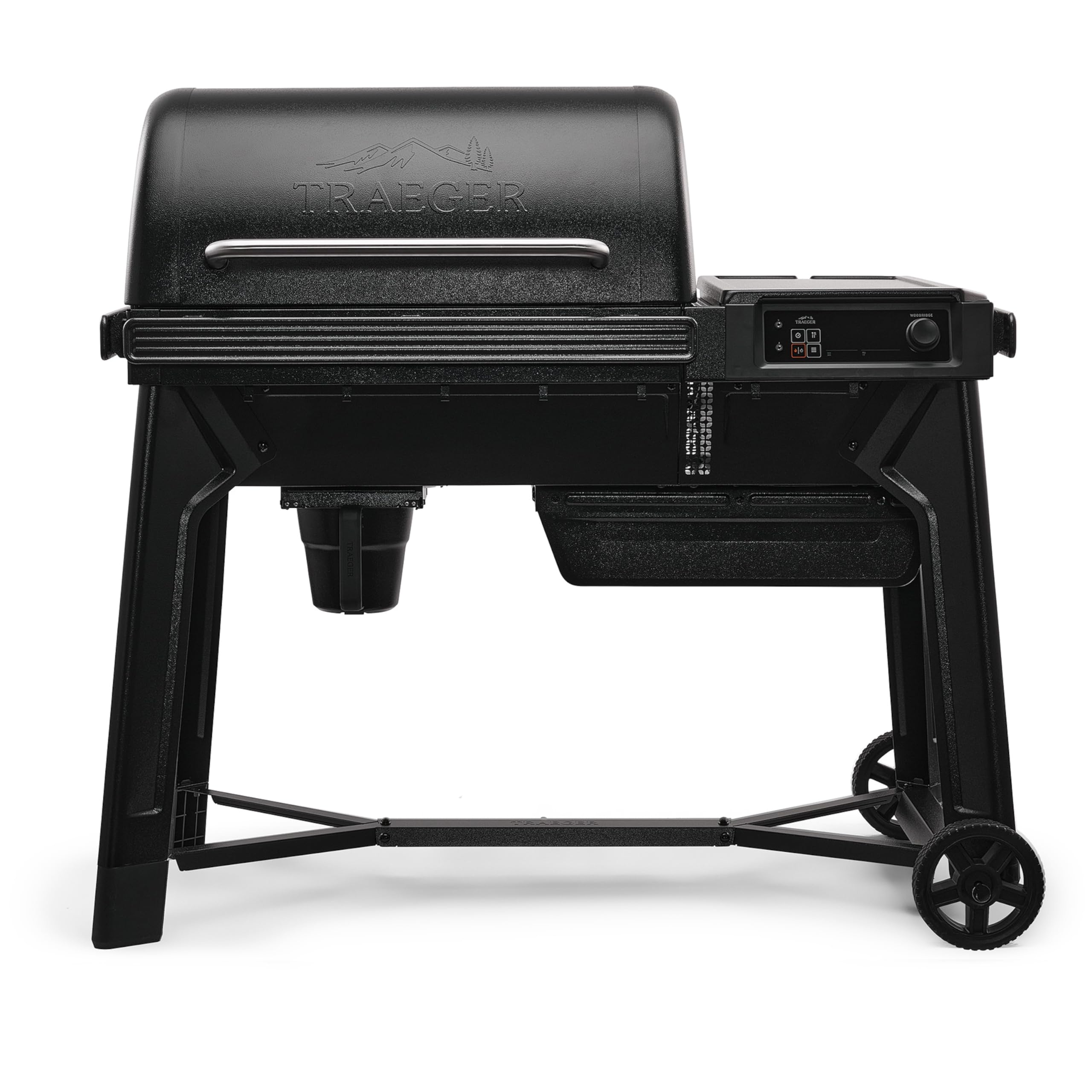 Traeger Woodridge front view showing full cooking area and sturdy cart, highlights capacity