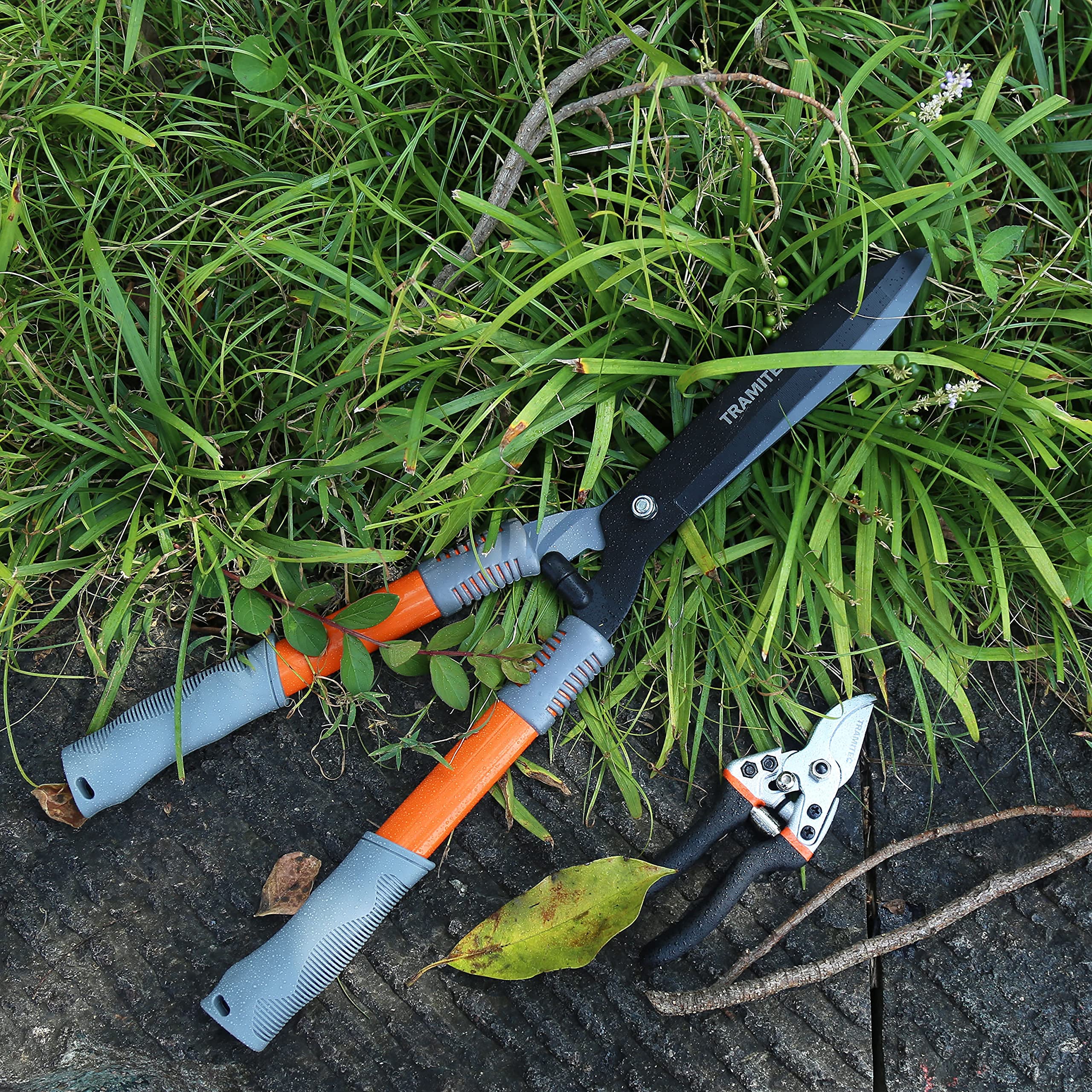 TRAMITEC pruner clipped to belt showing easy portability