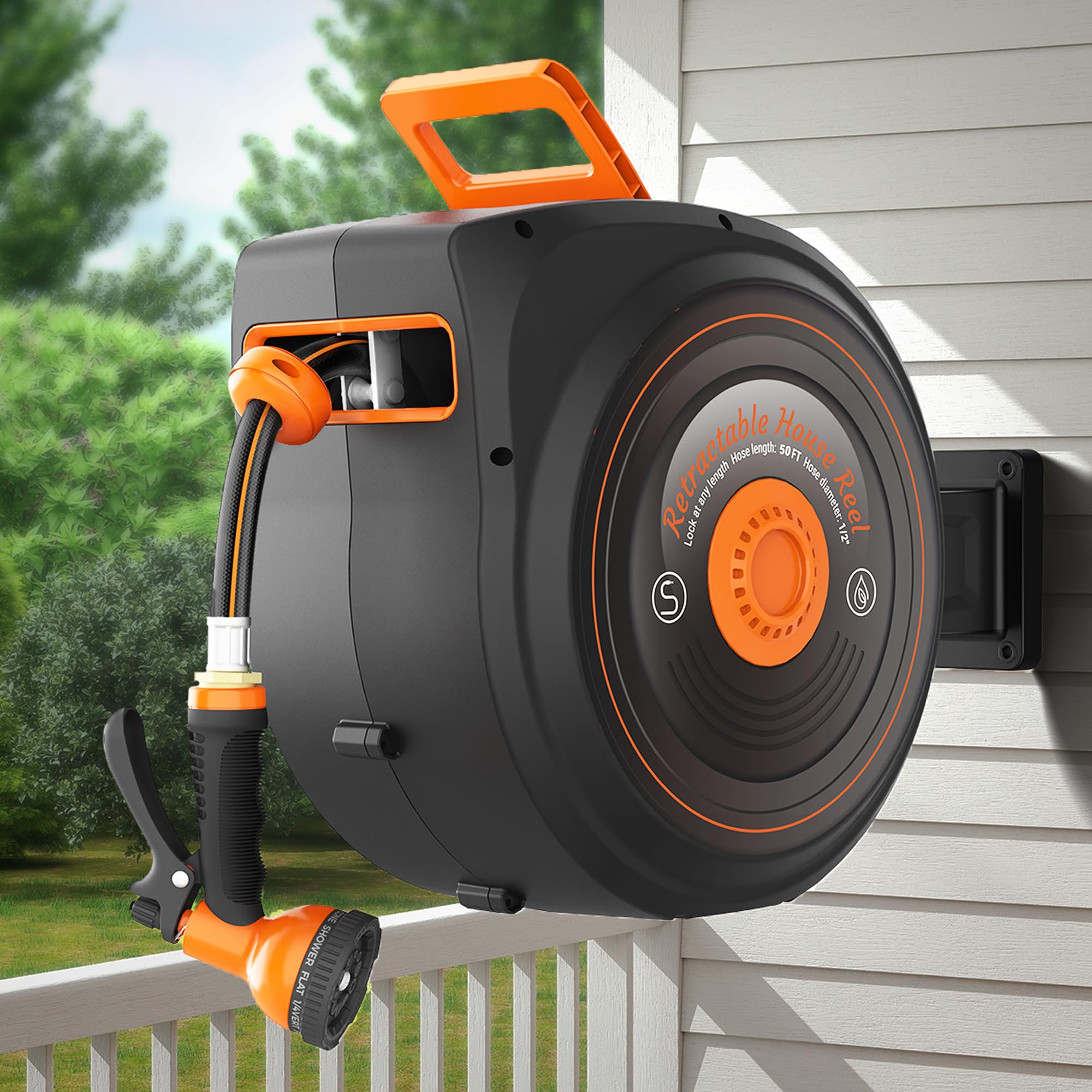 Treillage Tale front view showing compact wall-mounted reel and tidy hose storage benefit