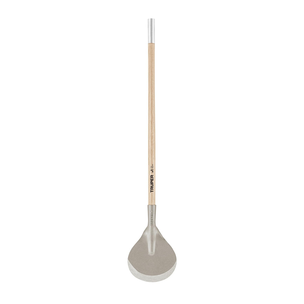 Truper coa hoe front view showing head and handle for durable clearing