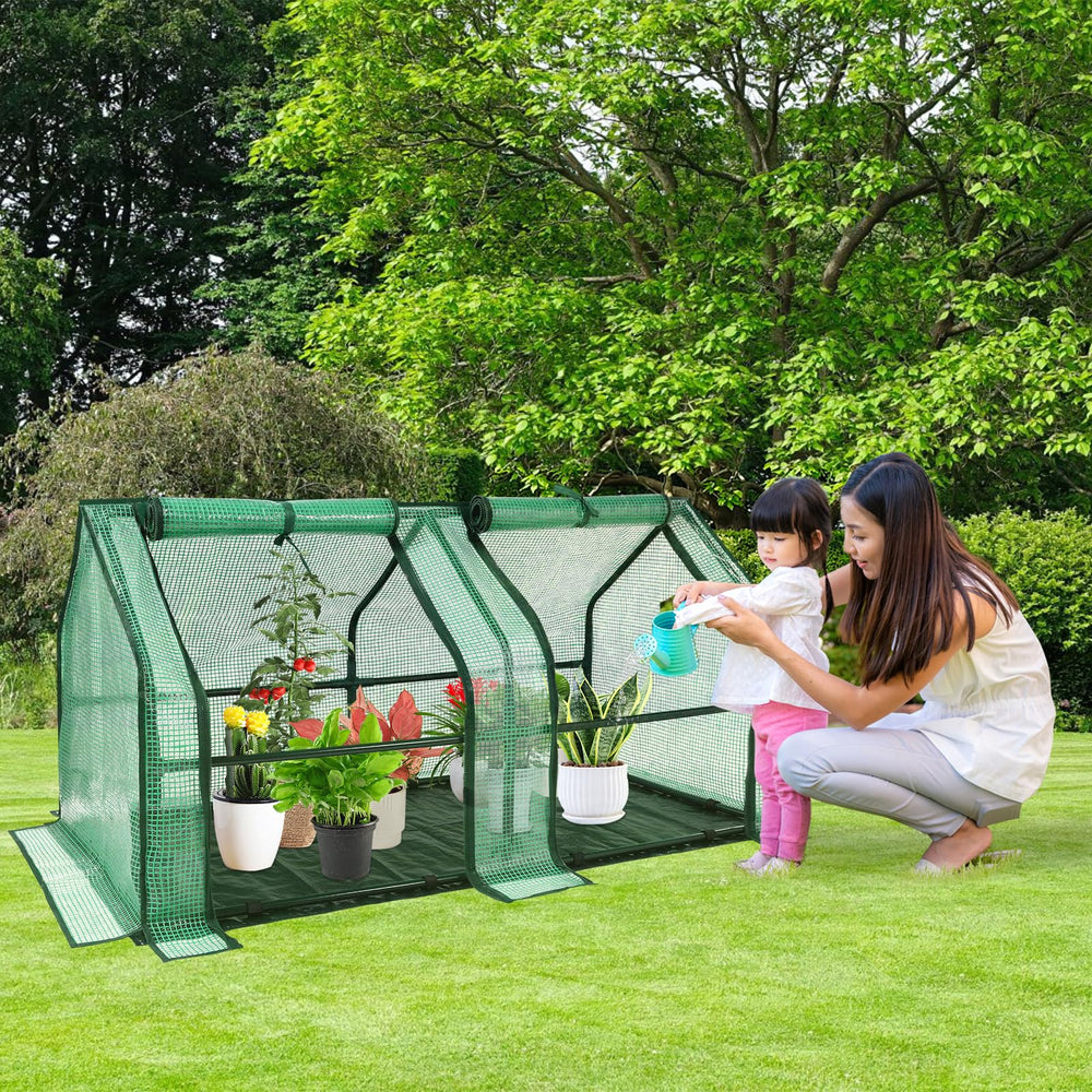 U'Artlines PE cover close-up showing tear-resistant weather protection