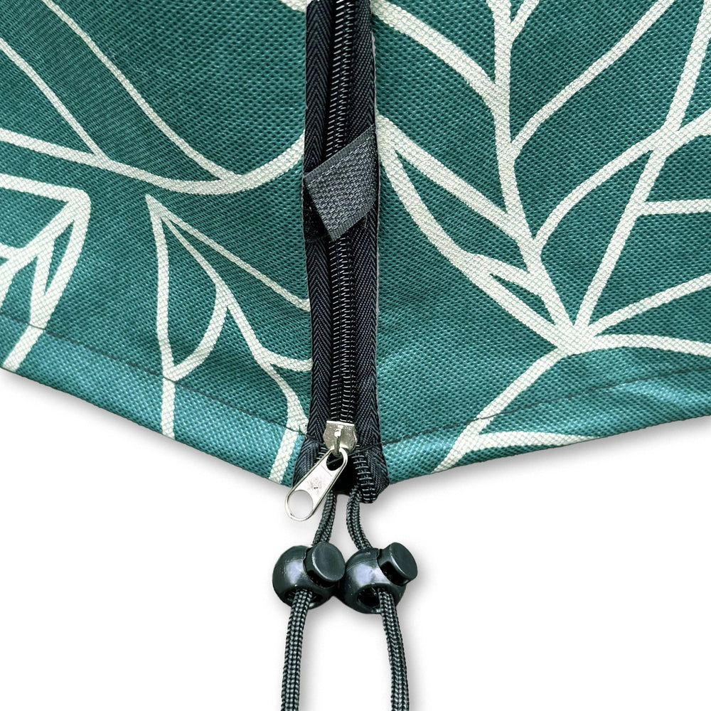 UB-STORE blanket covering a potted plant preventing cold damage