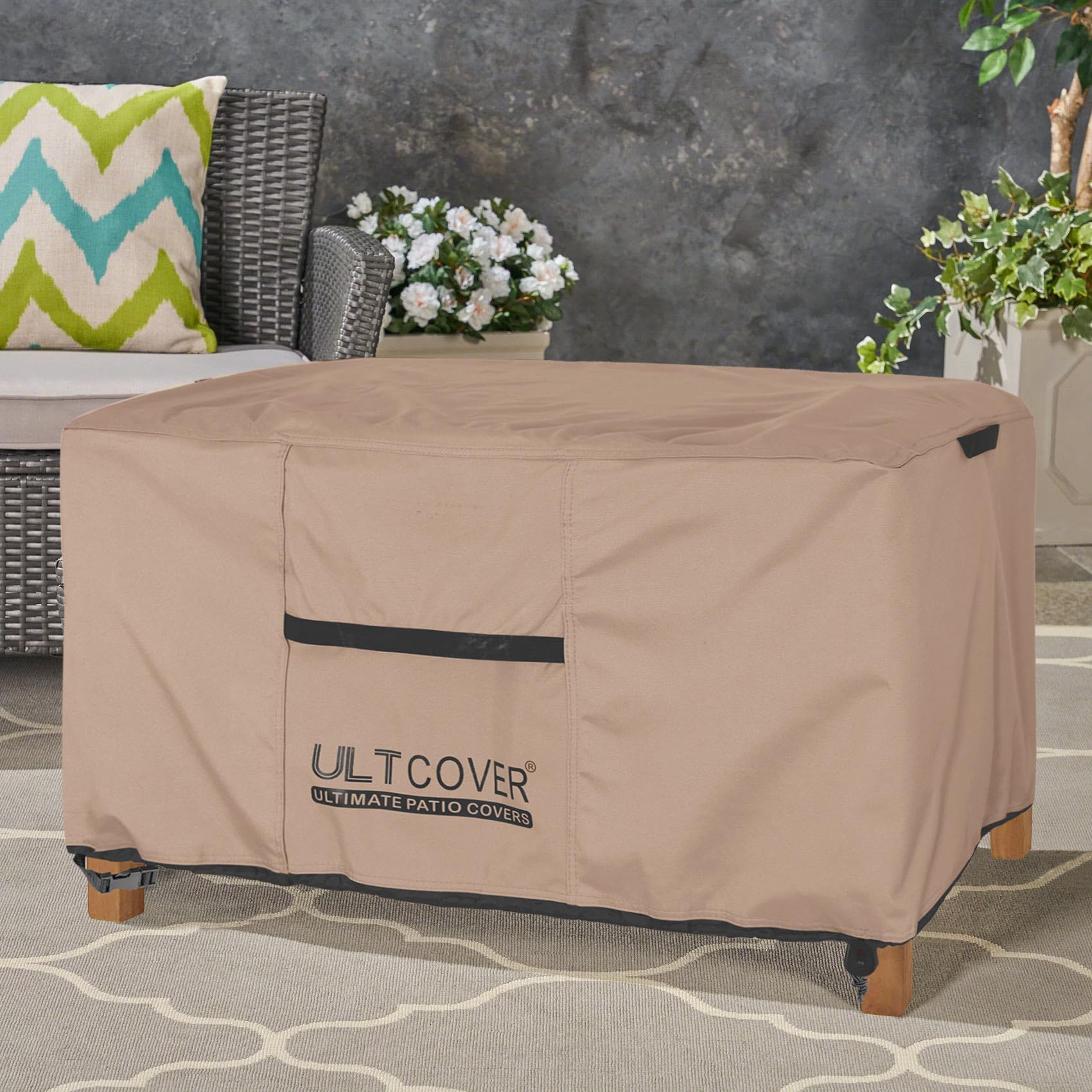 ULTCOVER next to ruler showing fit for 50x30x18 inch tables