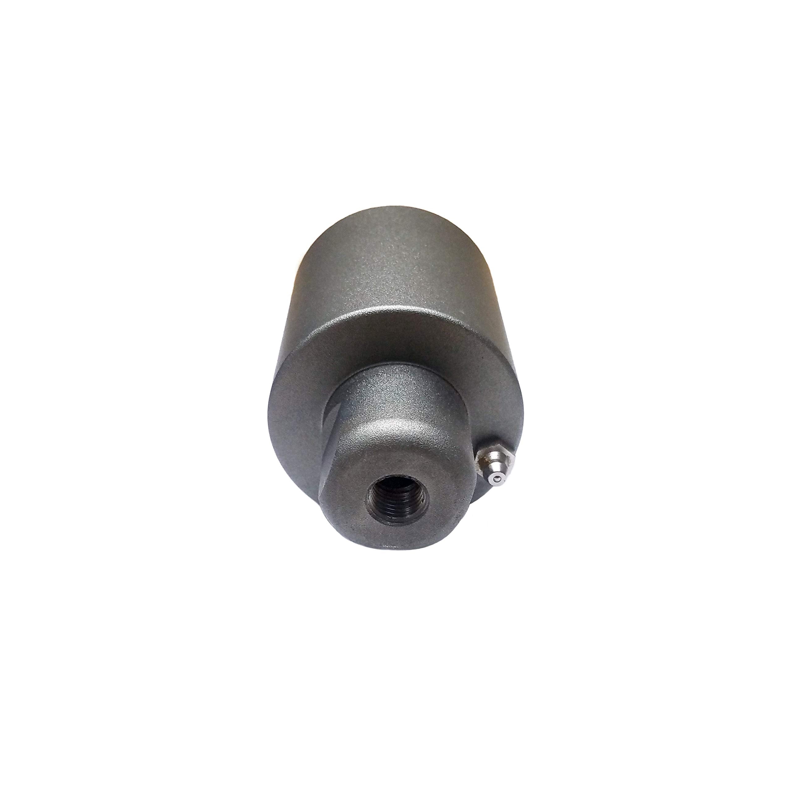 Ultimate Washer swivel head on a jobsite with cleaner in use showing hot-water compatibility benefit: reliable performance