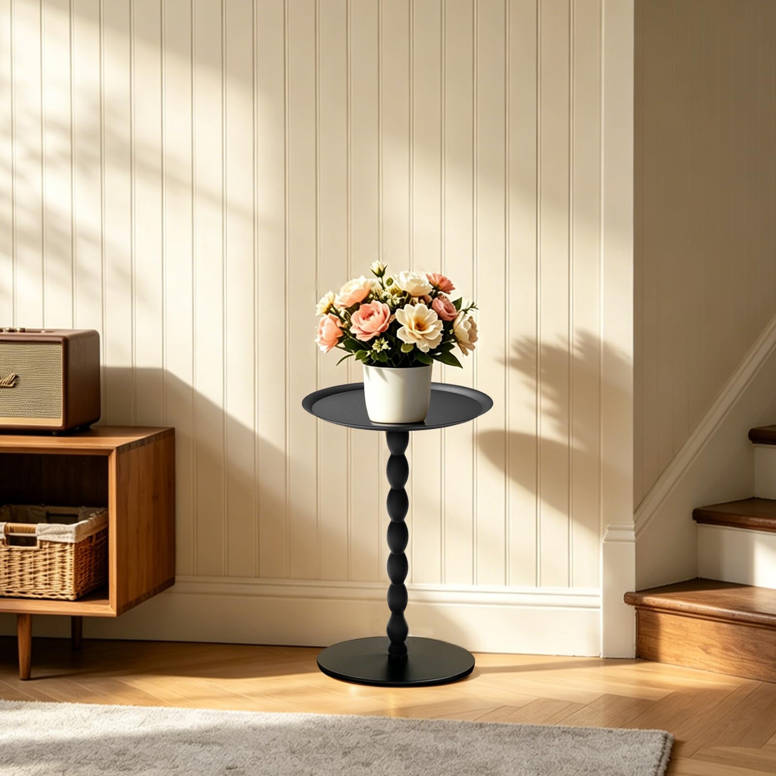 Uniqcovosa beside a standard pot demonstrating 11-inch footprint and scale for small rooms