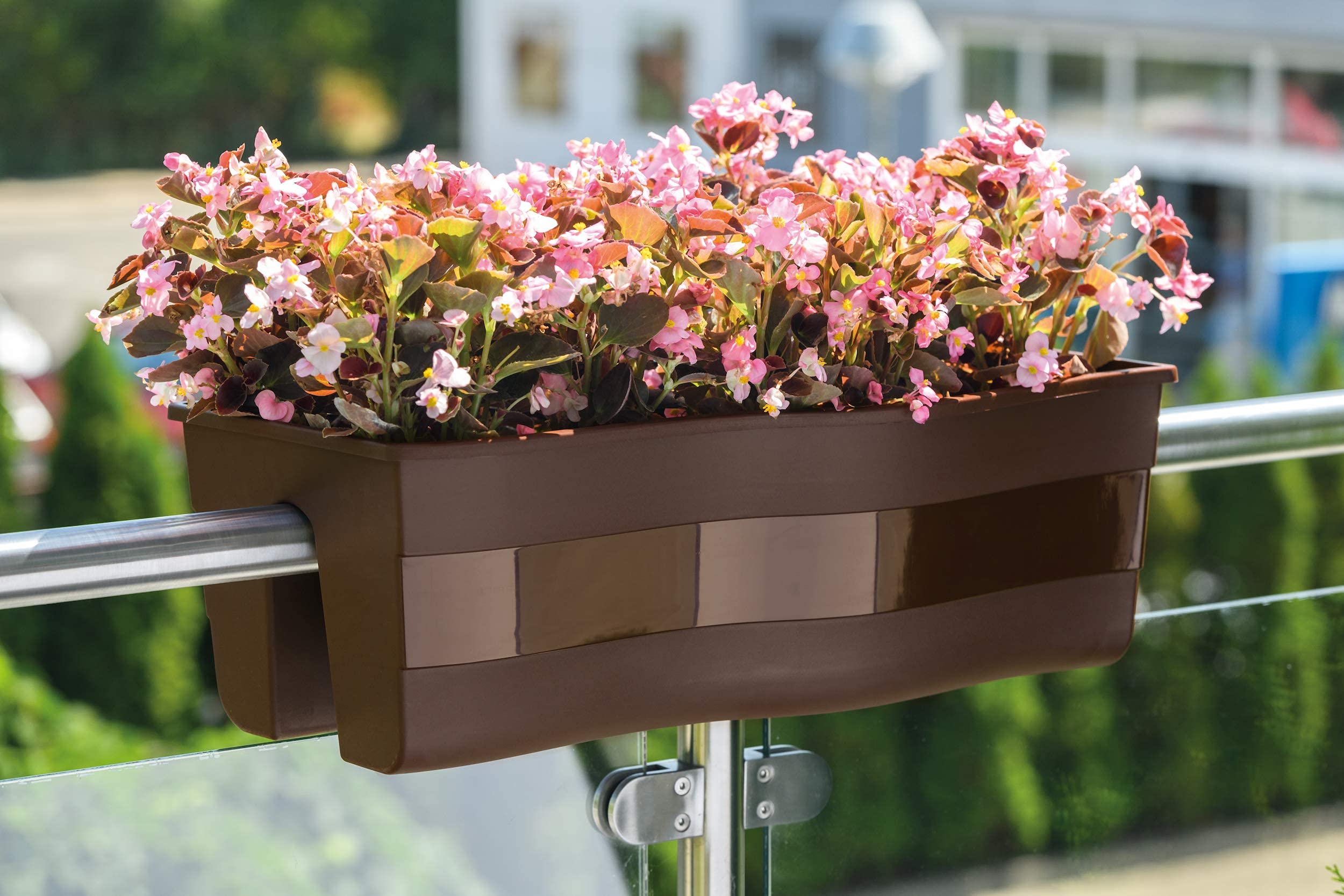 United Frames close-up of polypropylene texture highlighting weatherproof durability