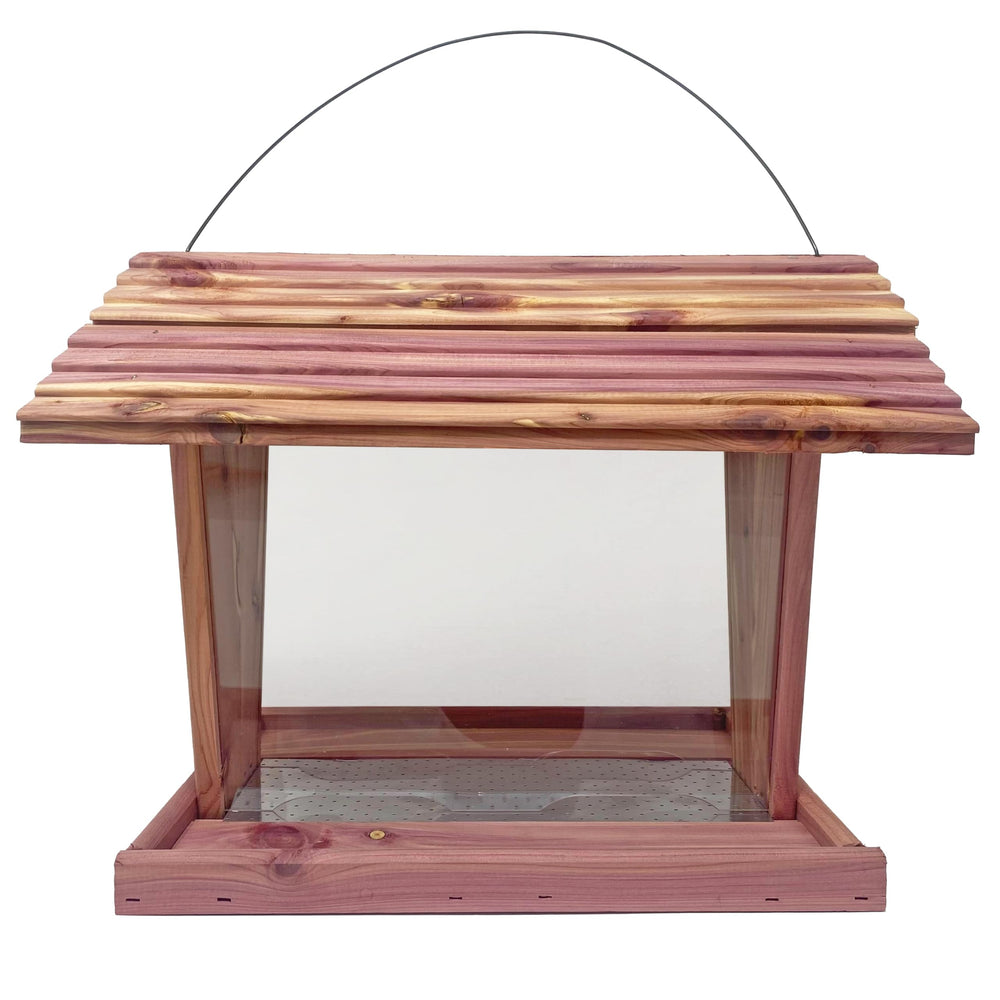 Valley Splendor cedar wood close-up revealing durable grain and weather resistance