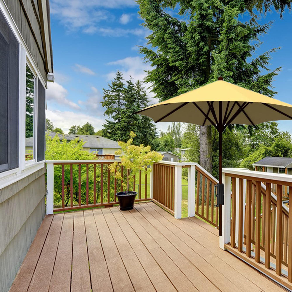 VANROUG patio setup lifestyle shot showing sleeker outdoor shading solution