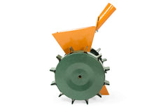 VAROMORUS seed dispensing closeup showing reliable metering and accuracy