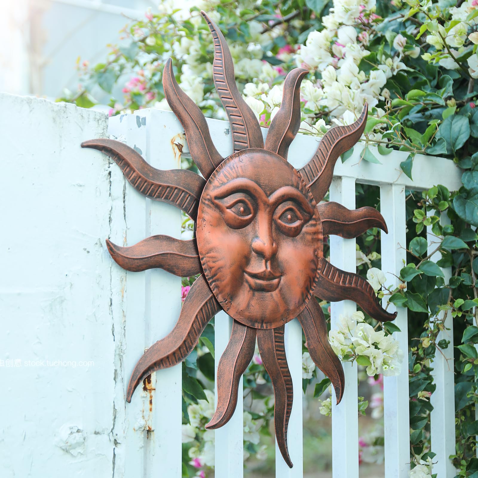 VCUTEKA sun lit at dusk showing mood lighting and outdoor charm