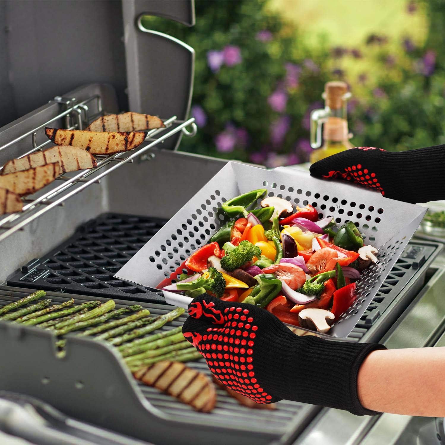 Vencino baskets on gas grill in use delivering seared texture and smoky taste