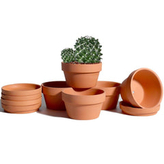 vensovo front view terracotta pot showing classic shape and airflow benefits