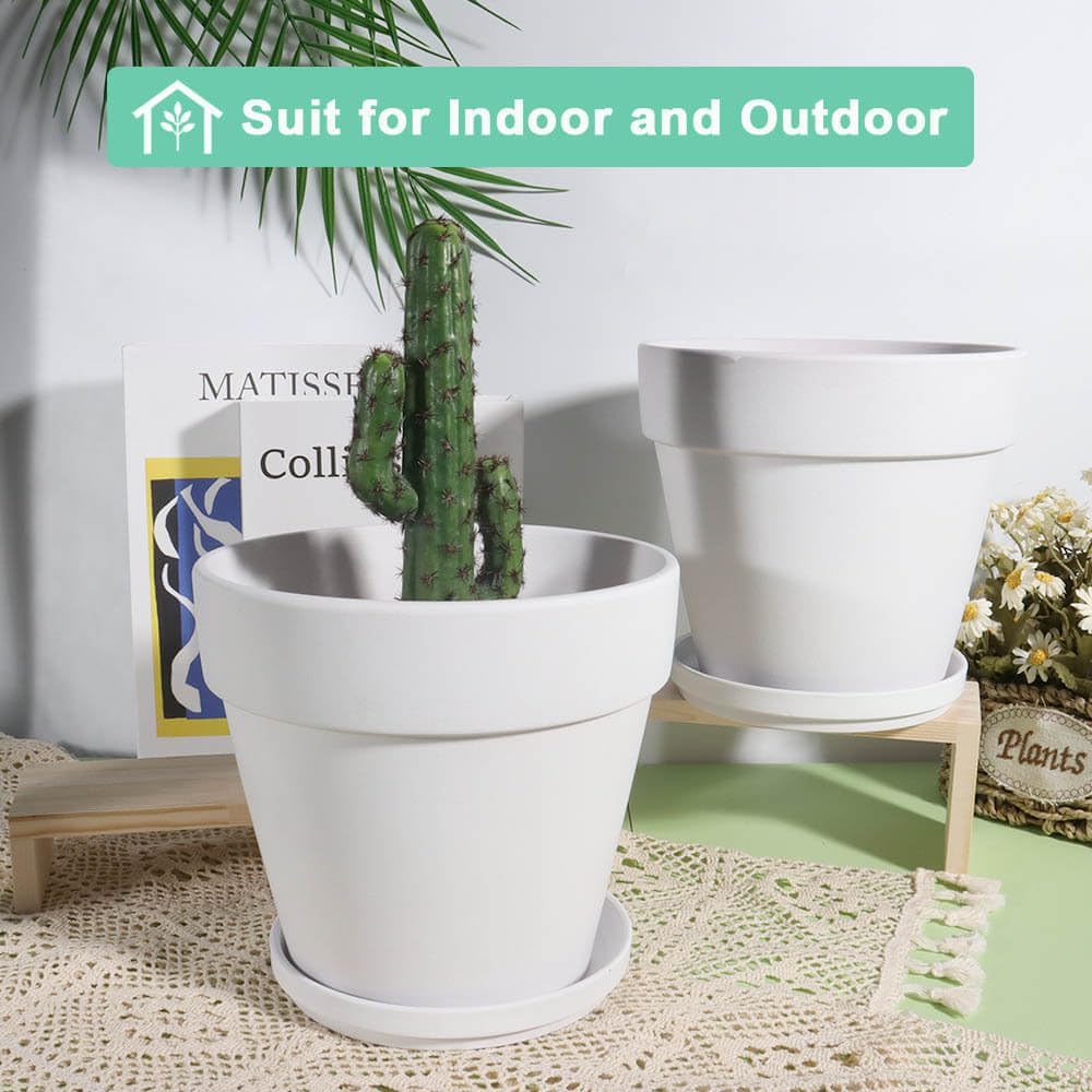 vensovo pot paired with matching saucer demonstrating tidy water catchment and surface protection
