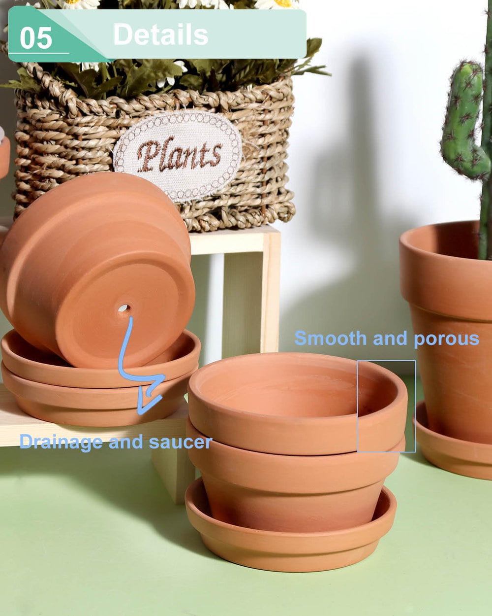vensovo hand holding pot demonstrating 4.5 inch scale and easy handling benefit