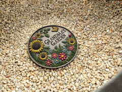 VEOJEIN close-up of 3D hand-painted sunflower detail for lasting color