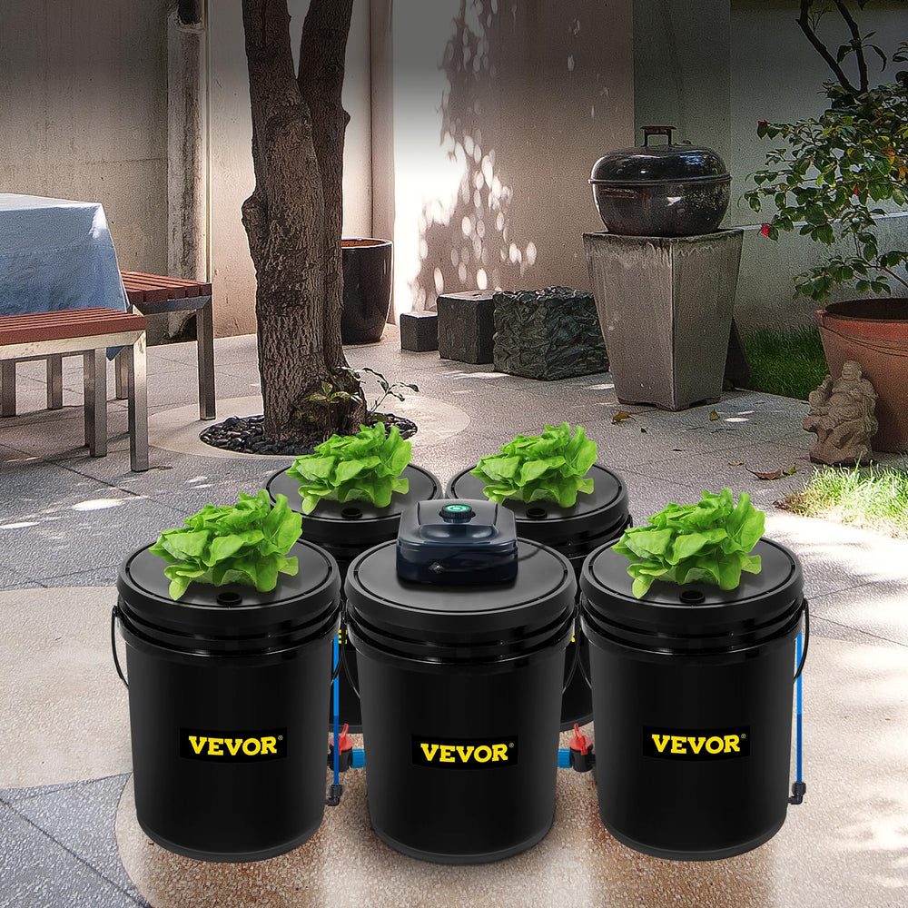 VEVOR material label showing polypropylene buckets and durable construction benefit