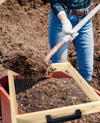 VIPMORE action shot of sifting soil demonstrating efficient debris removal