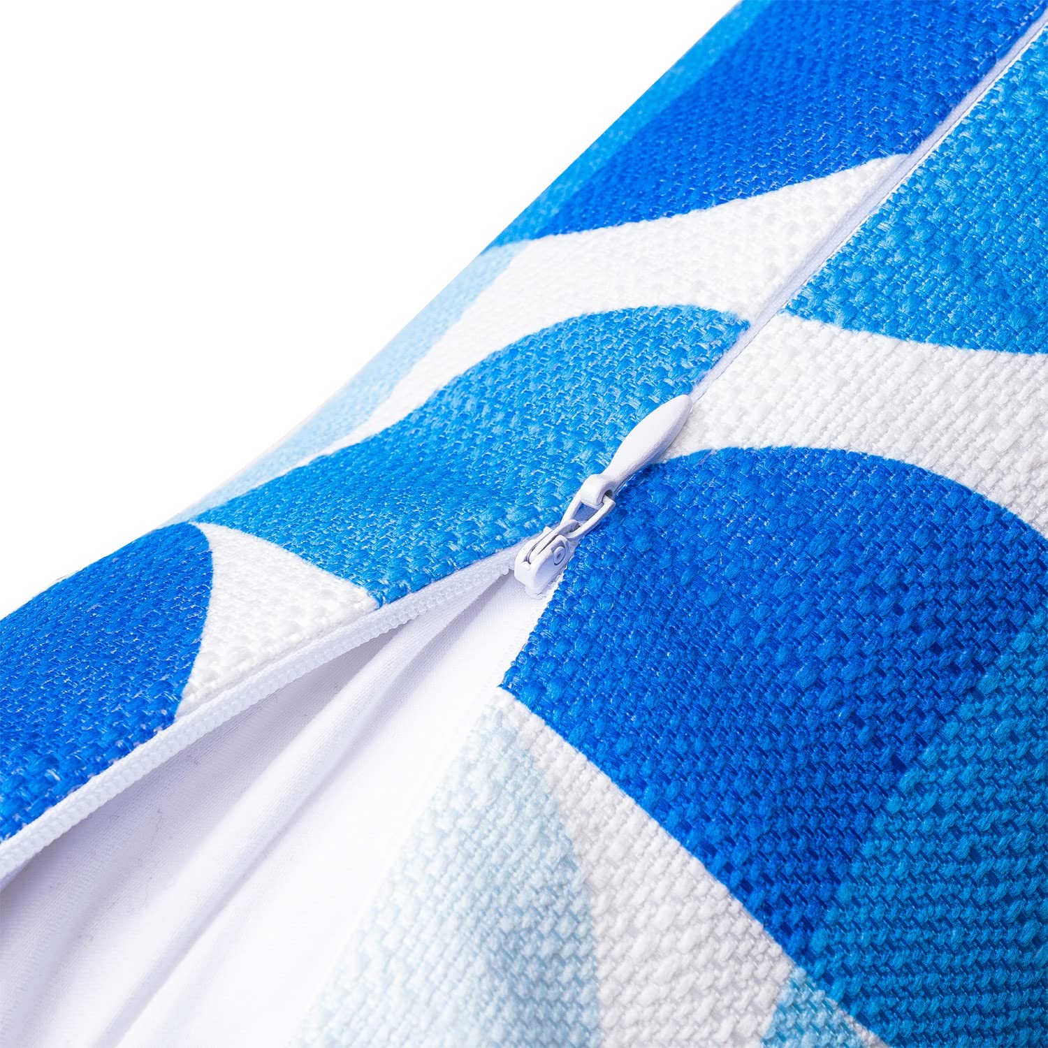 vmgreen hidden zipper detail for easy removal and machine washing to maintain freshness