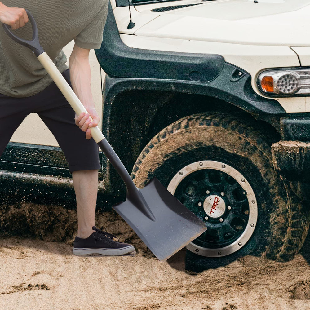 VNIMTI shovel carrying gravel to show strong blade capacity and transfer ability