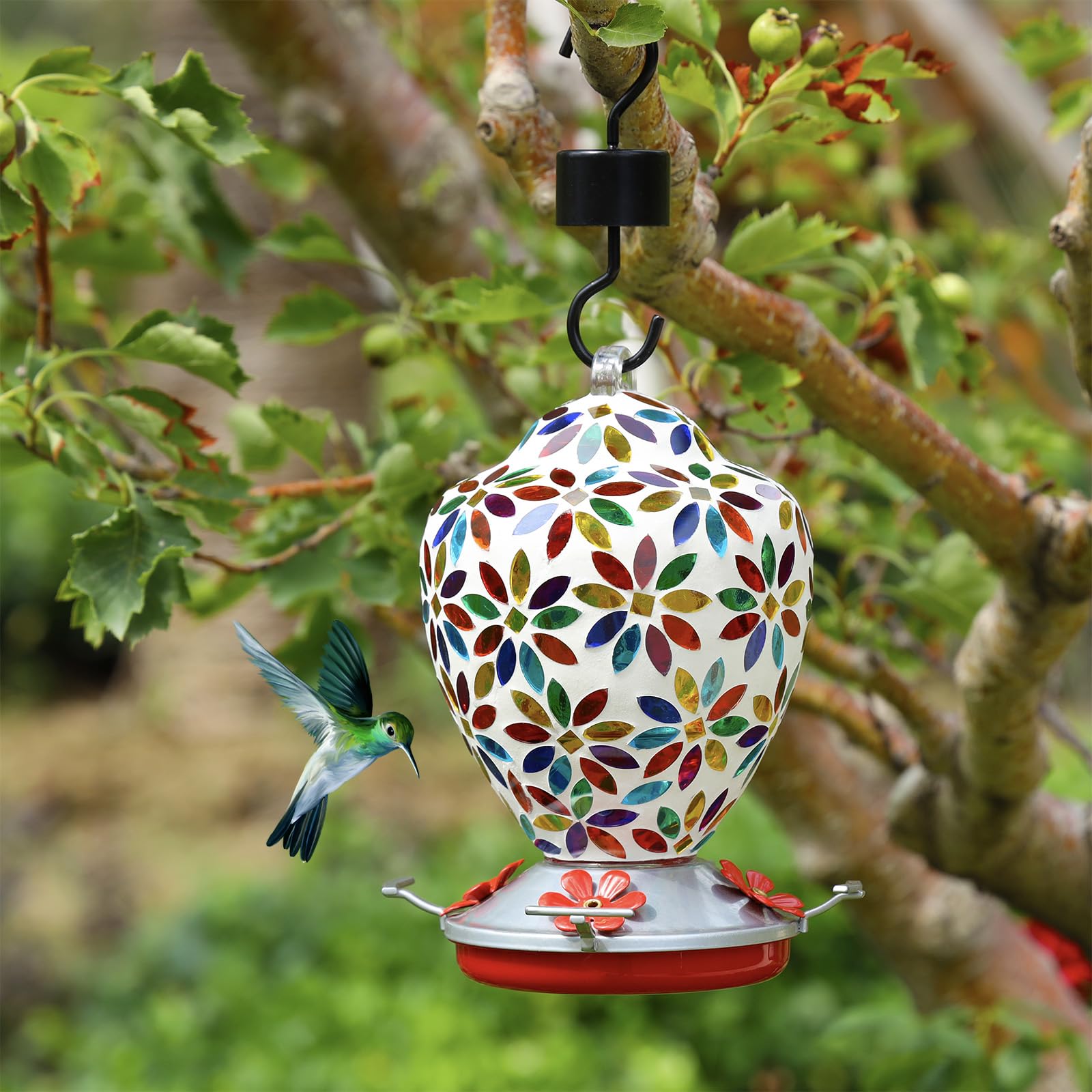 VOREEN close-up mosaic tiles show vibrant colors and detail