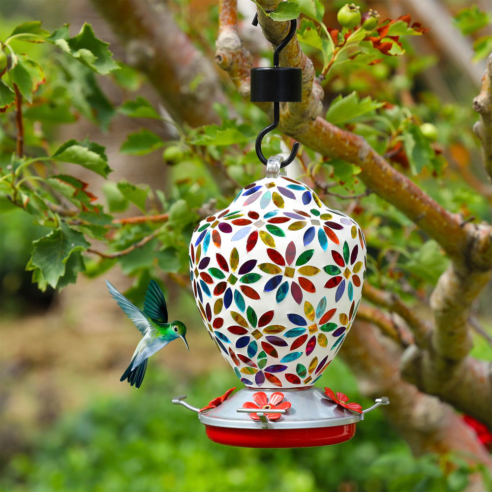 VOREEN close-up mosaic tiles show vibrant colors and detail
