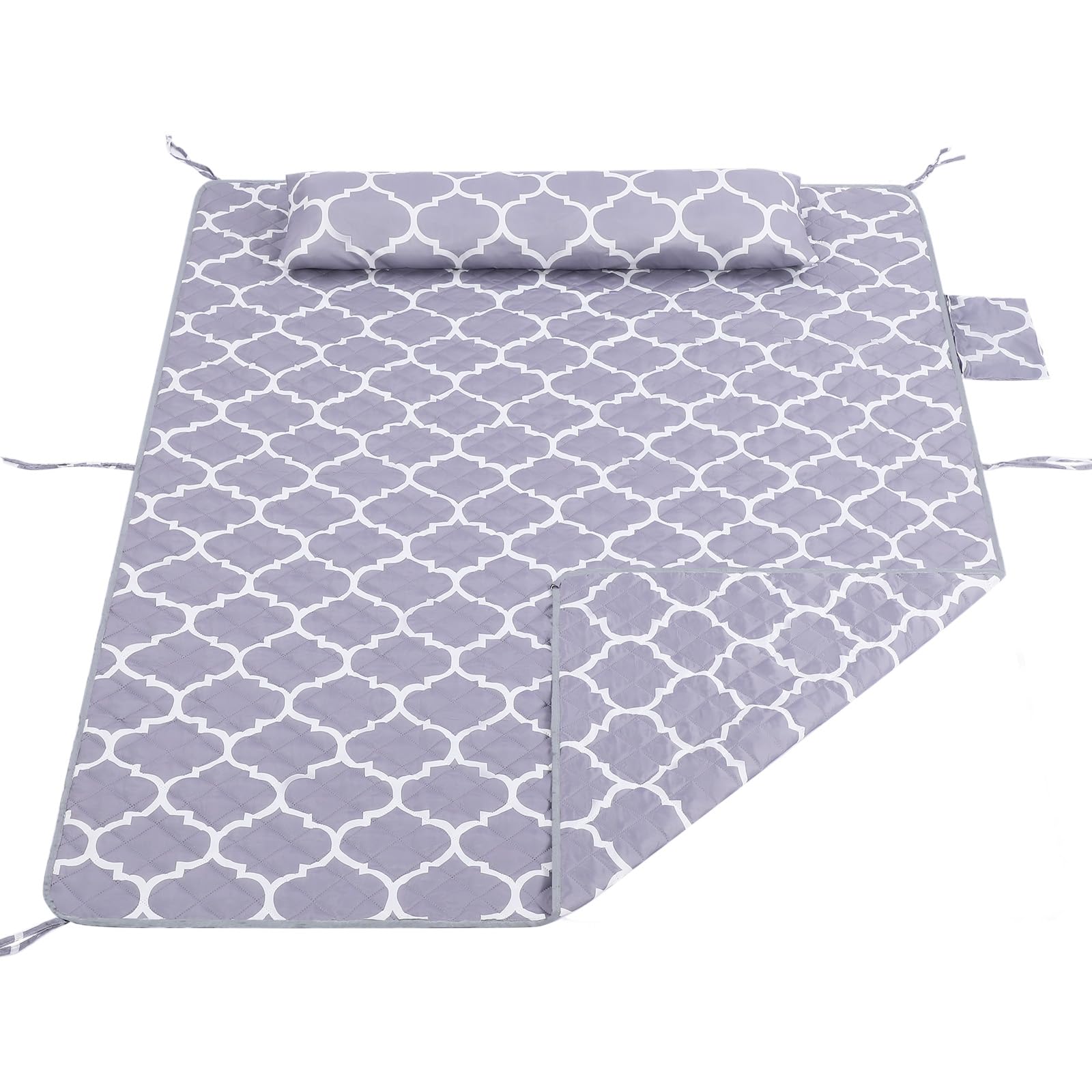 Vylceon close-up quilt stitching detail showing durable soft padding benefit