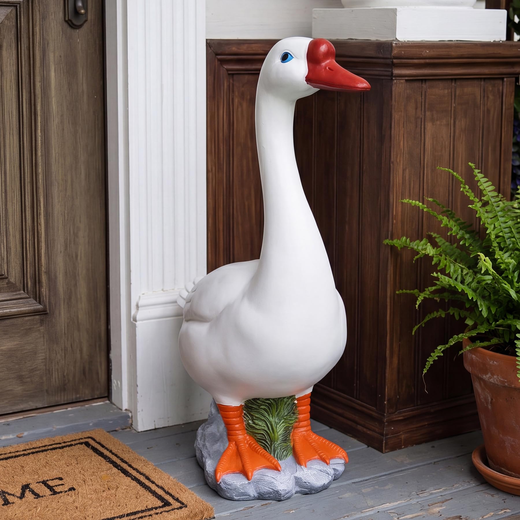 VYRALACH front view of goose statue showing full posture and curb appeal