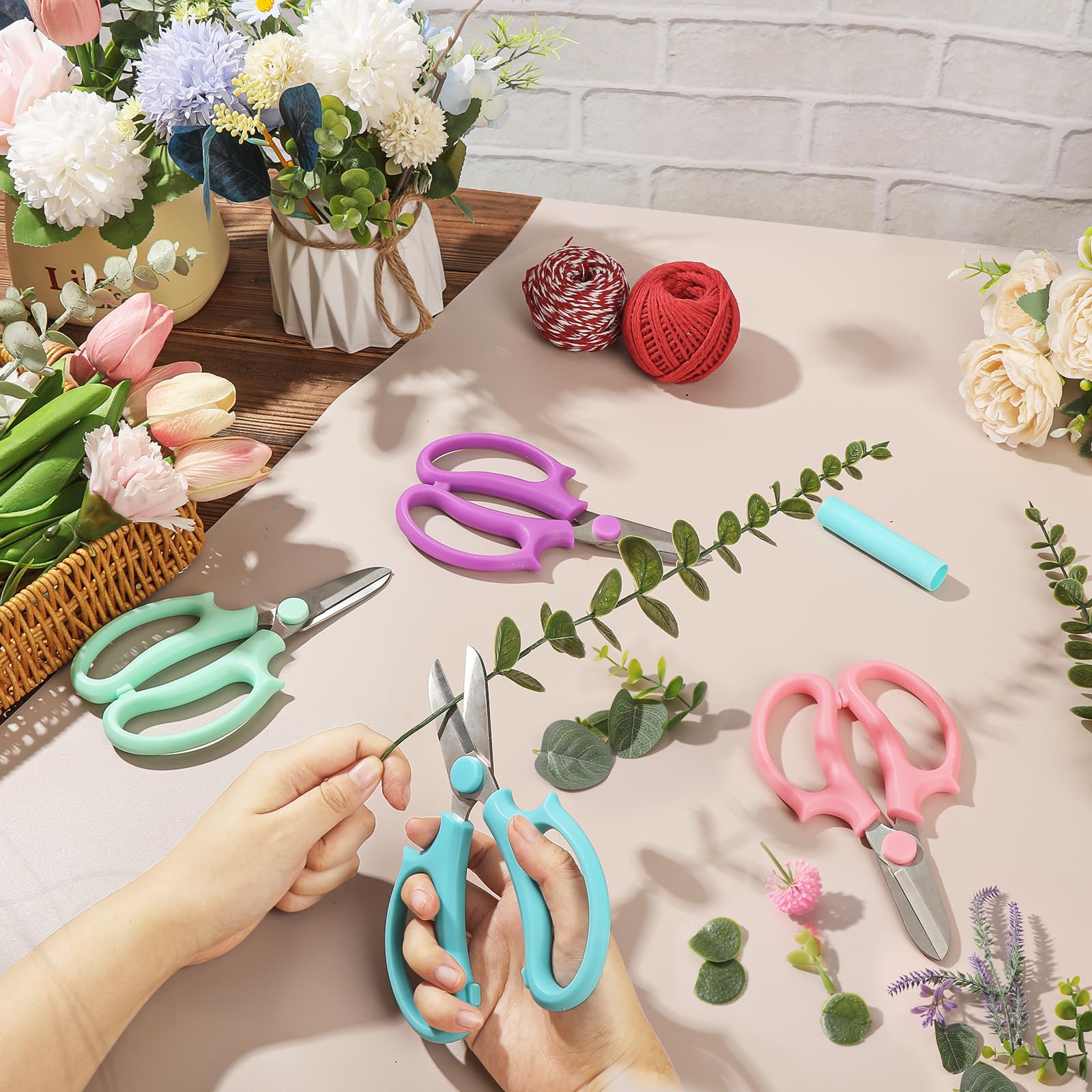VZZNN floral shears cutting a bloom demonstrating clean, precise snips
