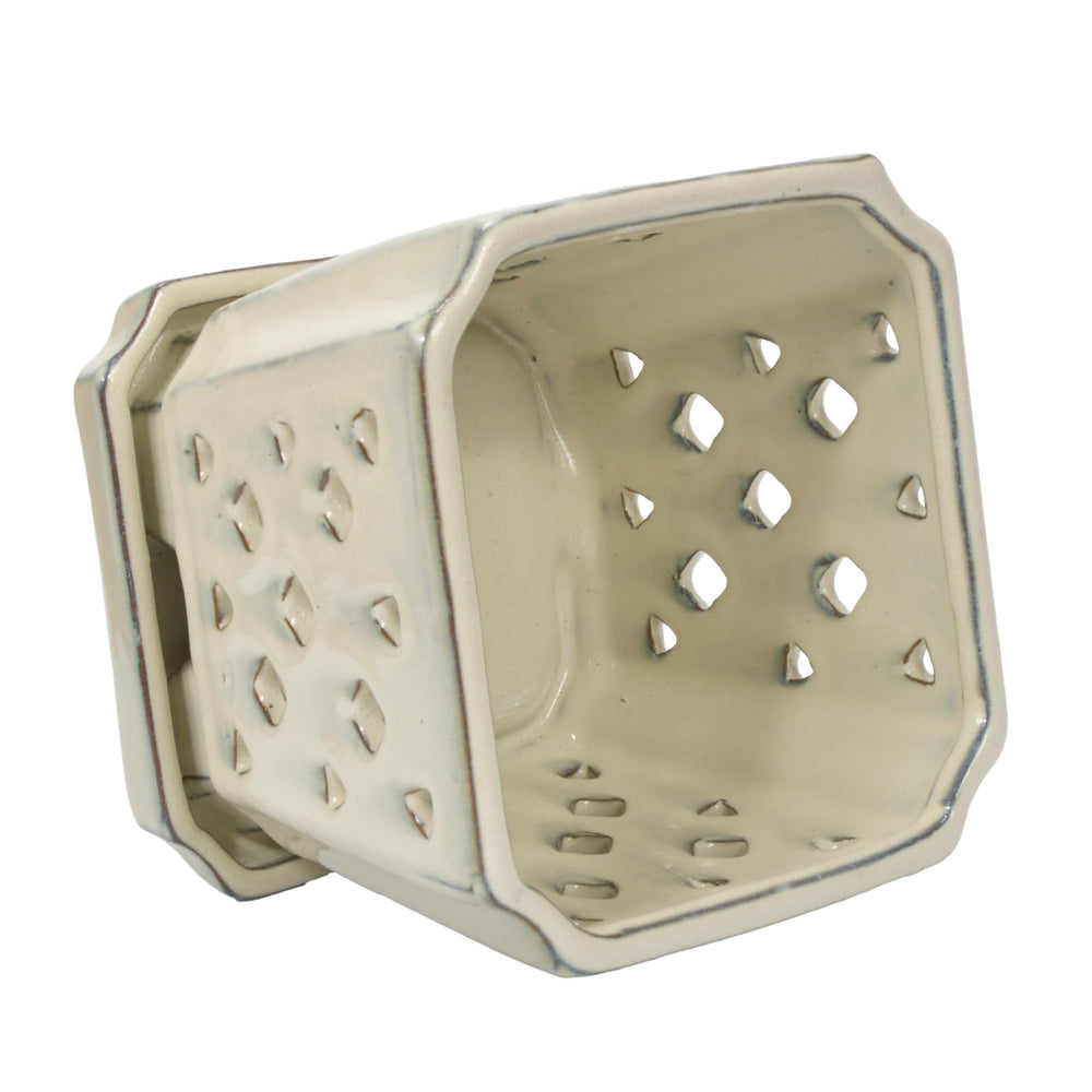 W&W glazed texture close-up highlighting smooth finish and easy cleaning