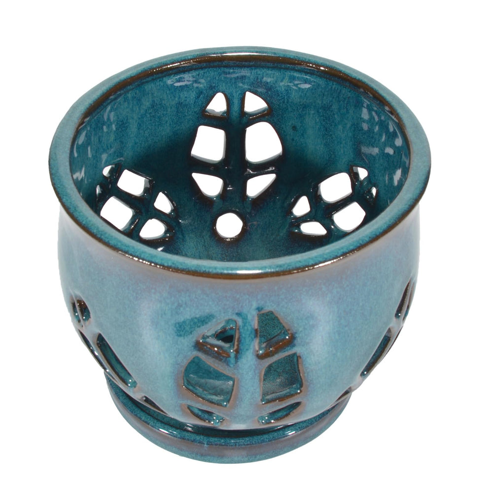 W&W glaze texture detail highlighting ceramic finish and easy cleaning